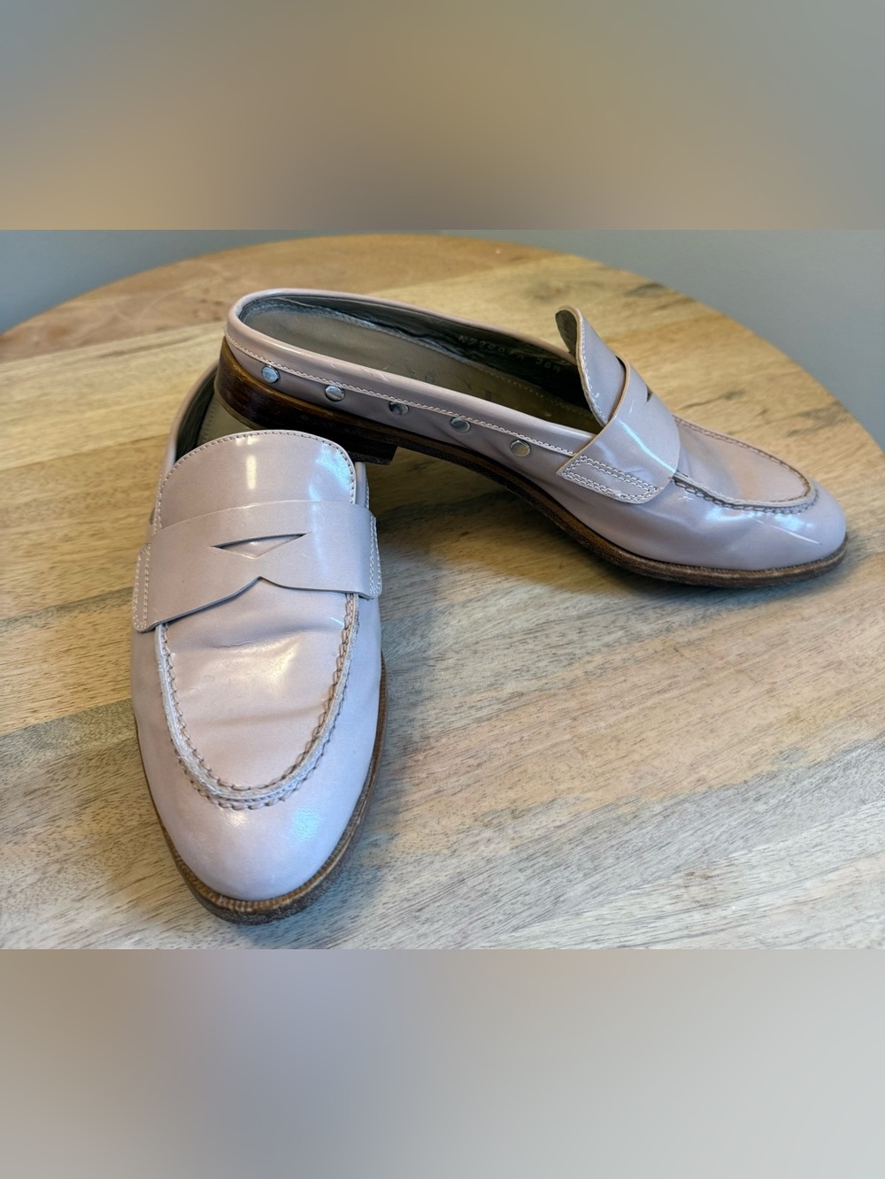 AGL Women's Slip-On Mules in Pale Pink Leather Size 36 1/2